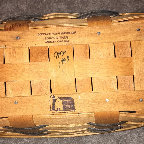 Longaberger Small basket - Picture 3 of 3